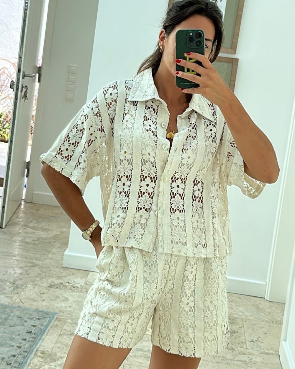 INÊS